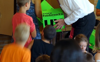 Fahrradhelme für die Friedrich-Ebert-Schule in Eppelheim