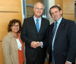 Die ersten Gratulanten waren Rosa Grünstein,MdL und Hans Georg Junginger, MdL