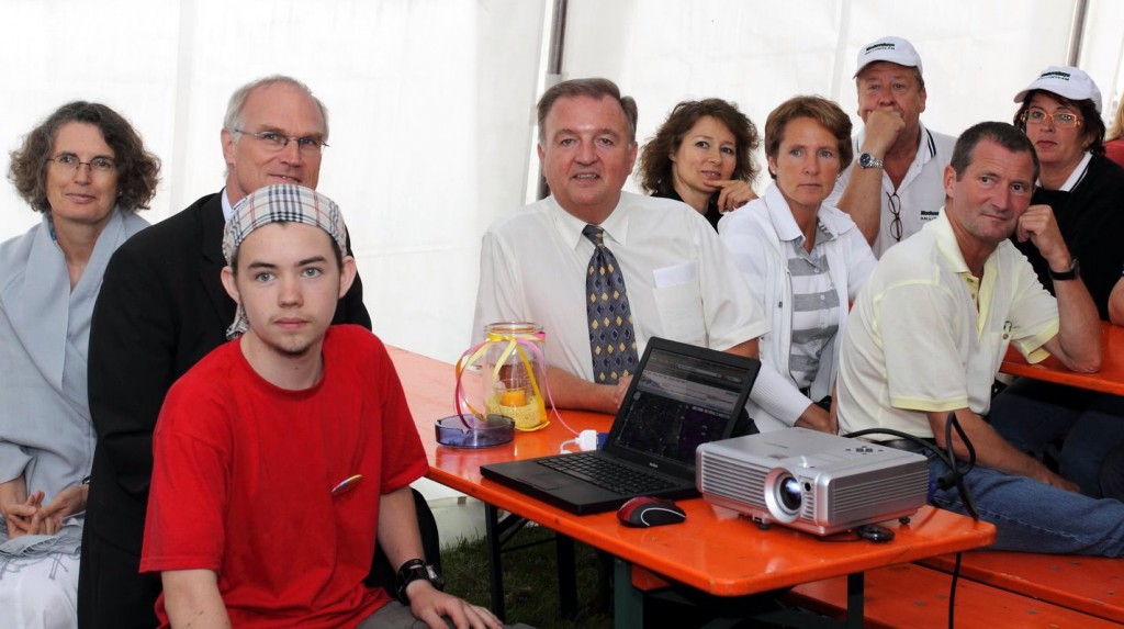 Bürgermeister Rainer Ziegler eröffnet den Wettbewerb - Foto: Ralph Urbach