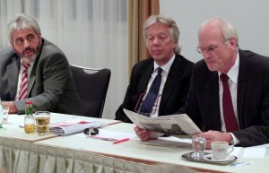 Lothar Binding lud mit Ernst-Dieter Rossmann, MdB und Gerhard Kleinböck, MdL zwei Experten zum Thema ein