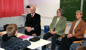 Gertraude Debon, Leiterin der Heidelberger UNICEF Arbeitsgruppe und Frau Dr. Piepkorn